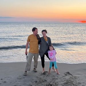 Meet your Posher, Joy